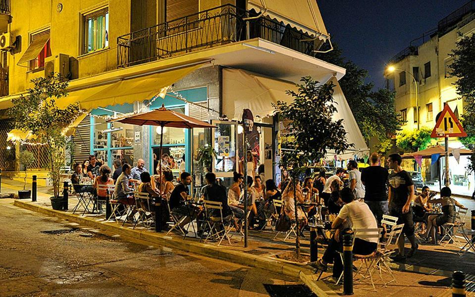 Lägenhet på 90 m² i Pagrati, med 2 sovrum och 1 badrum  Aten Exteriör bild
